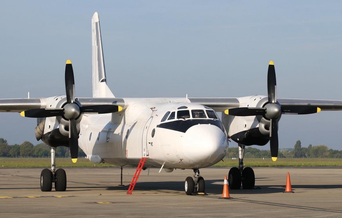 1982 Antonov AN-26, photo 1